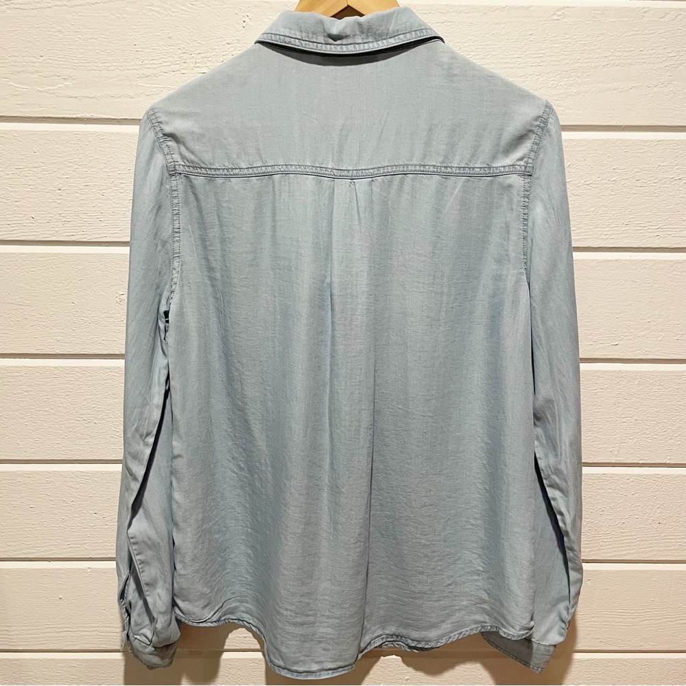 NWT LOVE TREE Women’s Tencel Denim Womens Button Up
Shirt Size Large - Picture 10 of 14